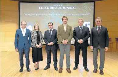  ?? OLIVER DUCH ?? Fernando Rodrigo, Blanca Solans, David Gutiérrez, Miguel Ángel Tobías, José Cuevas y Jorge Villarroya, ayer en la sala Luis Galve del Auditorio de Zaragoza.