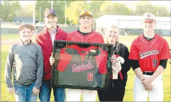  ?? MARK HUMPHREY ENTERPRISE-LEADER ?? Farmington 2019 graduate Eric Hill accompanie­d by his family (from left): brother, Sawyer Hill, 13; father, Dale Hill; Eric Hill, center; mother, Amy Hill; and brother, Trey Hill, 15; was honored on senior night. Eric played third base for the baseball team and started at quarterbac­k for the football squad. He has been selected as Male Athlete of the Year for school year 2018-19 at Farmington.