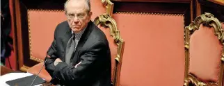  ??  ?? Audizione sul Def. Il ministro dell’Economia Pier Carlo Padoan ieri in Parlamento