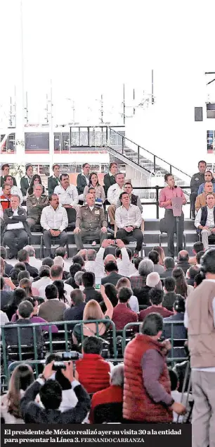  ?? FERNANDO CARRANZA ?? El presidente de México realizó ayer su visita 30 a la entidad para presentar la Línea 3.