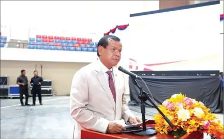  ?? SRENG MENG SRUN ?? NOCC President Thong Khon speaks to the body’s General Assembly at the Morodok Techo National Sports Complex yesterday.
