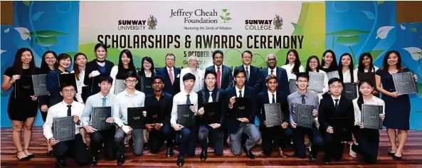  ??  ?? The Jeffrey Cheah Foundation has disbursed RM330mil in scholarshi­ps to help thousands of deserving students achieve their academic dreams.