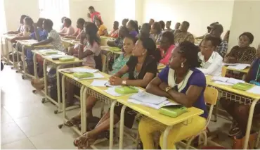  ??  ?? Teachers at the training session