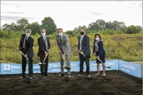  ?? PHOTO BY DON GERDA, COURTESY OF CLEVELAND CLINIC ?? Cleveland Clinic leaders met with the Mentor city manager to break ground on the new hospital on Sept. 20. From left to right, Richard Parker, M.D., Donald Malone Jr., M.D., Tom Mihaljevic, M.D., Kenneth Filipiak and Alice Kim, M.D.
