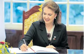  ?? ?? Firma. La canciller argentina, Diana Mondino, viajará a Colombia.