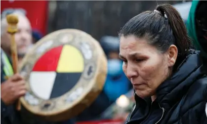  ?? ?? A vigil held in May 2022 for Rebecca Contois in Winnipeg, Canada. Photograph: Canadian Press/REX/Shuttersto­ck