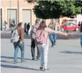  ?? Compromiso. Foto: José María Vázquez ?? APOYOS para jóvenes sí, pero con