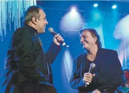  ??  ?? Fábio Júnior e José Augusto cantam sucessos e escolhas do público