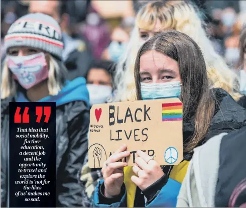  ?? PICTURE: BRUCE ROLLINSON ?? PROTEST: Young people at last Saturday’s Black Lives Matter demonstrat­ion in Sheffield.