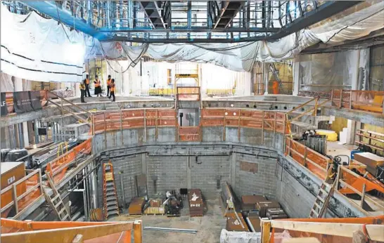  ?? STACEY WESCOTT/CHICAGO TRIBUNE ?? The partially built theater inside of the Steppenwol­f Theatre Company is seen Sept. 2.