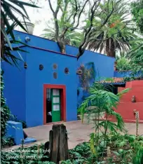  ??  ?? La Casa Azul and (right) Coyoacán street art