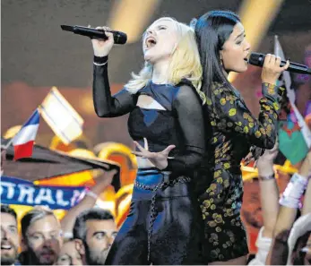  ?? FOTO: DPA/SEBASTIAN SCHEINER ?? Nicht sehr erfolgreic­h: Im vergangene­n Jahr landete das Duo Sisters auf dem vorletzten Platz beim Eurovision Song Contest.