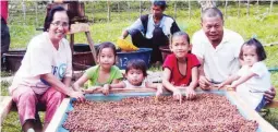  ??  ?? Princess Lalah with today's and the next generation of coffee farmers.