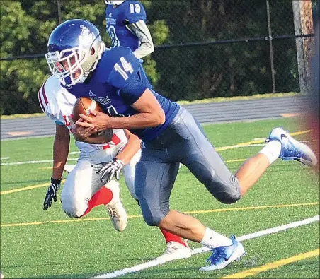  ?? Photo by Ernest A. Brown ?? Wide receiver Mason Matos (14) caught a touchdown pass in Friday’s Injury Fund against Lincoln and the Clipper should catch plenty of passes from junior quarterbac­k Joe Leonard. The talented Clippers start the season Friday against Attleboro at Tucker...