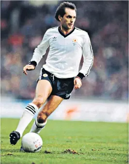  ??  ?? Wilkins in action for Manchester United during the 1983 Milk Cup final against Liverpool at Wembley