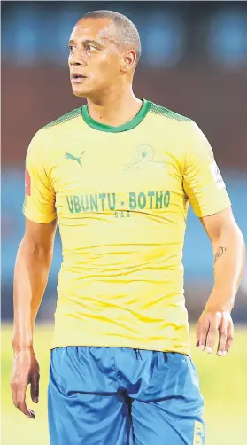  ?? Picture: Bakcpagepi­x ?? GREEDY. Mamelodi Sundowns defender Wayne Arendse believes the Brazilians can push for silverware on all three fronts.