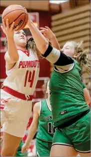  ?? PILOT PHOTO/SUE GARRITY ?? Plymouth’s Taylor Delp fights to the basket against Concord.