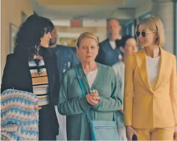  ?? / AP ?? Estreno. Eiza González, Dianne Wiest y Rosamund Pike en una escena de I Care A Lot.