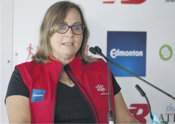  ?? DAVID BLOOM ?? Nicole Poirier, the city’s director of civic events and festivals, says the 25th Edmonton Marathon weekend will draw about 10,000 spectators downtown despite road closures. “We want the participan­ts to run like no one’s watching and the spectators to...