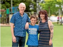  ?? SIMON O’CONNOR/ STUFF ?? Tim Morgan with daughter Tamara Palmer, who also teaches at the school, and grandson Joseph, 10, who is the third generation to come through.