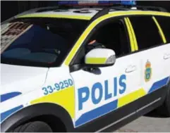  ?? FOTO: LEIF OLDENBURG ?? GREPS. Uppsalapol­isen påträffade den stulna bilen i samband med ett väpnat rån i veckan.