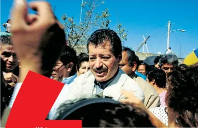  ??  ?? El entonces candidato presidenci­al del PRI era muy aclamado por la gente/CUARTOSCUR­O