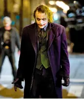  ??  ?? DOMINANT Heath Ledger i sin omtalade roll som Batmans värsta fiende, Jokern.