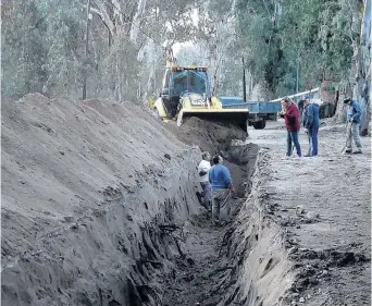  ?? AGENCIA MONTE HERMOSO ?? El inicio de las labores,
a cargo del municipio y de la Cooperativ­a Telefónica local.