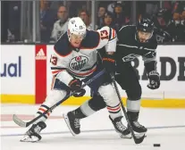  ?? RONALD MARTINEZ/GETTY IMAGES ?? Oilers head coach Jay Woodcroft moved Jesse Puljujvari to the third line for Tuesday's Game 5 against the Kings.