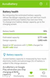  ??  ?? AccuBatter­y on Google Play advocates you stop charging at 80% capacity.