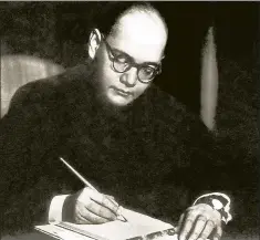  ?? HT PHOTO ?? The massive sacrifice of hundreds of Secret Service officers of Netaji Subhas Chandra Bose’s Indian National Army remains a secret and an enigma. On the 125th anniversar­y of Netaji’s birth, I appeal to the nation to document and recognise these sacrifices