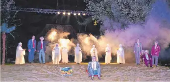  ?? FOTO: REGINA LANGHANS ?? „Der Sturm“von William Shakespear­e, inszeniert von der Schwabenbü­hne in Illertisse­n: sehenswert und spannend.