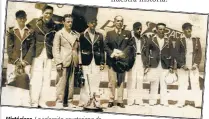  ??  ?? Históricos. La selección ecuatorian­a de natación que representó al país y ganó el título del Sudamerica­no, en Lima, Perú, 1938.