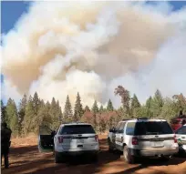  ?? Courtesy photo ?? Yuba County Sheriff’s Department’s Deputy Byrom snapped a photo on Wednesday of the smoke plume created by Cal Fire’s strategic back burning efforts near Forbestown.