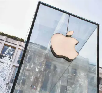  ?? PIERO CRUCIATTI AGENCE FRANCEPRES­SE ?? Le titre d’Apple a bondi de plus de 20 % en Bourse depuis le début de l’année.