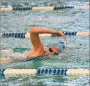  ?? JEFF DAVIS/FOR DIGITAL FIRST MEDIA ?? Megan Zartman for North Penn swims the 500 free at the SOL Continenta­l Championsh­ips Saturday.