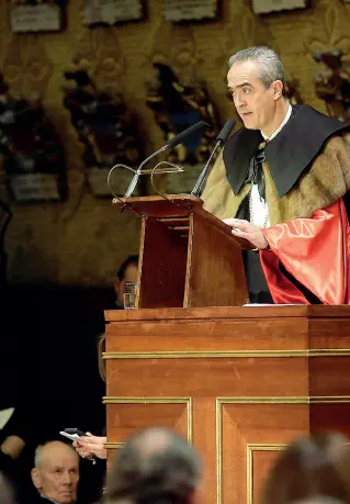  ??  ?? Leader Rosario Rizzuto, rettore del Bo di Padova, l’Università leader in Italia nel rapporto quota premiale e storica, quarta in termini assoluti dietro La Sapienza di Roma, Bologna e Napoli e tra le prime 250 università europee