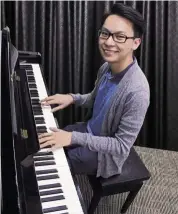  ??  ?? Loong Wen hung impressed the judges with a delightful performanc­e of Victor young’s
John coltrane’s and an exclusive jazz version of from the much- loved movie
