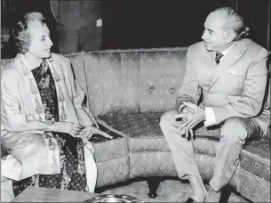  ?? AFP ?? ▪ Indira Gandhi (L) meets Pakistani President Zulfikar Ali Bhutto in Shimla on June 28, 1972.