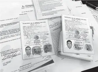  ??  ?? • Para evitar fraudes deben acudir a las oficinas de la Junta Municipal de Reclutamie­nto.