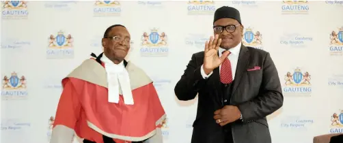  ?? | NOKUTHULA MBATHA African News Agency (ANA) ?? GAUTENG Premier David Makhura speaks to the Media after being sworn in by Judge President Mlambo as the Gauteng Premier for the second term