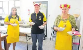  ??  ?? Norsewood Lions Bhavana Patel, Trevor Luke and Birgitta Roulston distribute dessert.