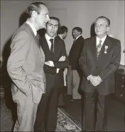  ?? (Photos DR) ?? Jacques Chirac, Aymeric Simon-Lorière et Claude Meiffret (également ci-dessous). Sa devise était « En équipe nous gagnerons ».