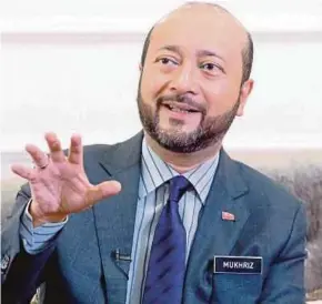  ?? FILE PIC ?? Datuk Seri Mukhriz Mahathir says he understand­s the heavy responsibi­lities shouldered by anyone appointed to the menteri besar post.