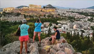  ?? Foto: AFP ?? Im August erwartet Griechenla­nd jede Woche eine Million ausländisc­he Urlauber.