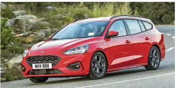  ??  ?? Ford hat jetzt den neuen Focus Turnier in den Handel gebracht. Hier ist die Edel-Version Vignale zu sehen.