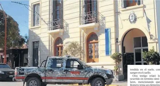  ?? ARCHIVO LA NUEVA. ?? LOS EFECTIVOS de la seccional policial maragata detuvieron al acusado a tres cuadra del lugar del hecho.