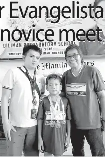  ?? CONTRIBUTE­D PHOTO ?? Record-breaker Aishel Cid Evangelist­a of Aquaspeed Sailfish (center) displays his medals with Philippine Swimming League President Susan Papa (right) and Aquaspeed Sailfish coach Ryan Robles.