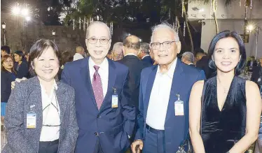  ?? ?? Former central bank governor Jaime Laya is flanked by (from left) The STAR business editor Marianne Go, CTBC vice chairman William Go and The STAR columnist Iris Gonzales.