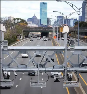  ?? HERALD FILE PHOTO ?? MassDOT is looking for ideas and has changed the name of the Office of Possibilit­ies to The Lab — with combined pay for the staff climbing above $300,000.